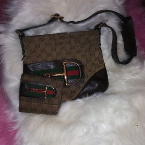 Gucci purse and wallet set